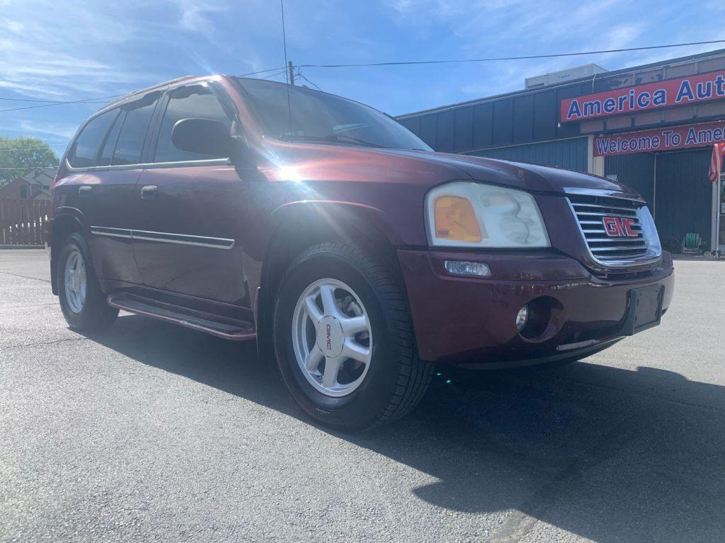 2007 BURGUN GMC ENVOY (1GKDT13S772) with an 4.2L engine, Automatic transmission, located at 2514 Williamson Rd NE, Roanoke, VA, 24012, (540) 265-7770, 37.294636, -79.936249 - Photo#0