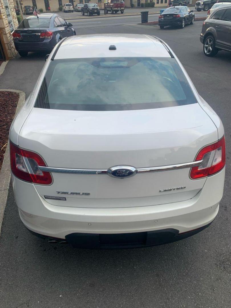 2011 WHITE FORD TAURUS LIMITED (1FAHP2FW3BG) with an 3.5L engine, Automatic transmission, located at 2514 Williamson Rd NE, Roanoke, VA, 24012, (540) 265-7770, 37.294636, -79.936249 - NO CREDIT CHECK FINANCING WITH ONLY $2700 DOWN PAYMENT!!!! Check out our website www.needausedvehicle.com for our No Credit Check/ In House Financing options!! No Credit Check Available!!! In House Financing Available!!! All Clean Title Vehicles (no Salvaged or flooded vehicles ever on our lot)! - Photo#10