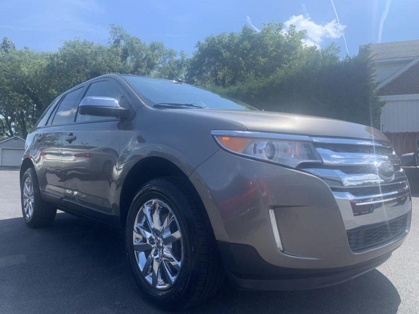 2013 GRAY FORD EDGE SEL (2FMDK4JC2DB) with an 3.5L engine, Automatic transmission, located at 2514 Williamson Rd NE, Roanoke, VA, 24012, (540) 265-7770, 37.294636, -79.936249 - Photo#0