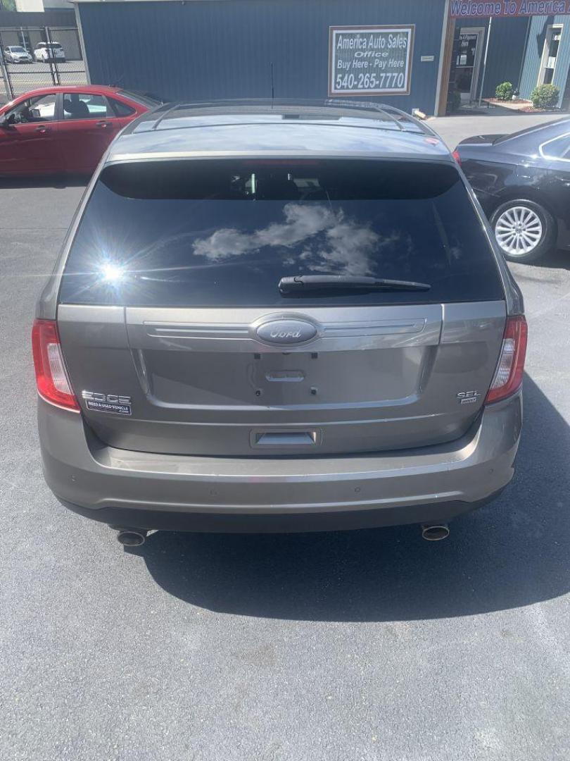 2013 GRAY FORD EDGE SEL (2FMDK4JC2DB) with an 3.5L engine, Automatic transmission, located at 2514 Williamson Rd NE, Roanoke, VA, 24012, (540) 265-7770, 37.294636, -79.936249 - Photo#11