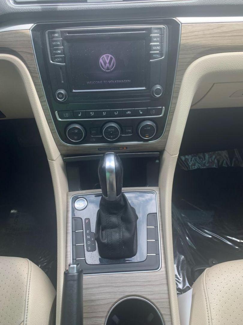 2017 BLACK VOLKSWAGEN PASSAT SE (1VWBT7A3XHC) with an 1.8L engine, Automatic transmission, located at 2514 Williamson Rd NE, Roanoke, VA, 24012, (540) 265-7770, 37.294636, -79.936249 - NO CREDIT CHECK FINANCING WITH ONLY $3800 DOWN PAYMENT!!!! Check out our website www.needausedvehicle.com for our No Credit Check/ In House Financing options!! No Credit Check Available!!! In House Financing Available!!! All Clean Title Vehicles (no Salvaged or flooded vehicles ever on our lot)! - Photo#2