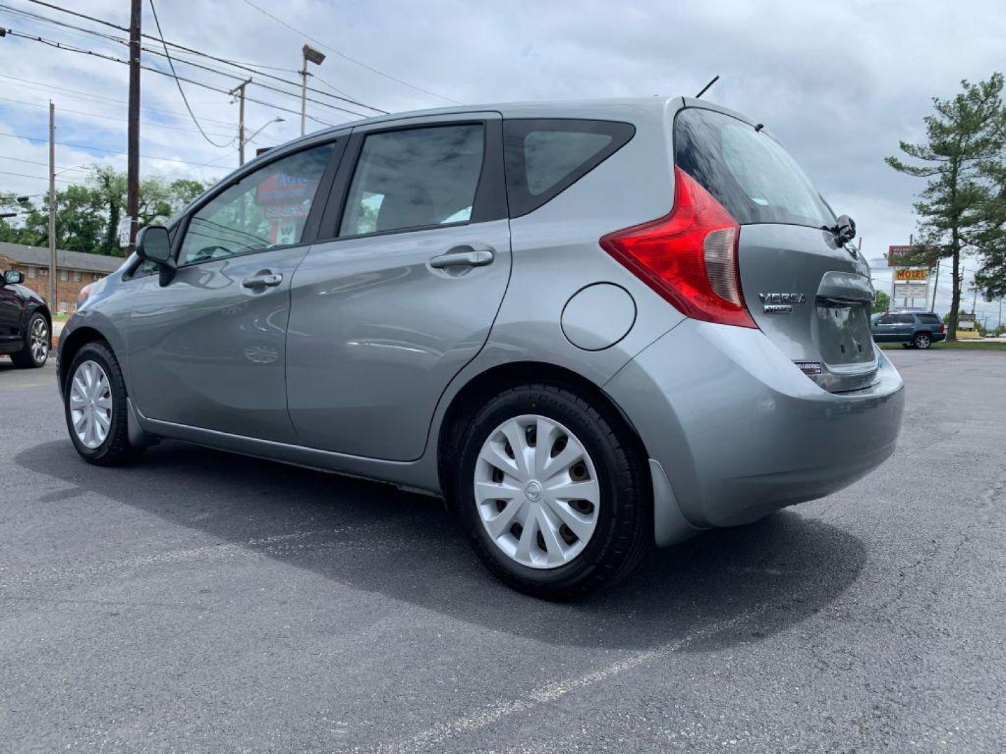 2014 GRAY NISSAN VERSA NOTE SV (3N1CE2CP8EL) with an 1.6L engine, Continuously Variable transmission, located at 2514 Williamson Rd NE, Roanoke, VA, 24012, (540) 265-7770, 37.294636, -79.936249 - NO CREDIT CHECK FINANCING WITH ONLY $2200 DOWN PAYMENT!!!! Check out our website www.needausedvehicle.com for our No Credit Check/ In House Financing options!! No Credit Check Available!!! In House Financing Available!!! All Clean Title Vehicles (no Salvaged or flooded vehicles ever on our lot)! - Photo#1