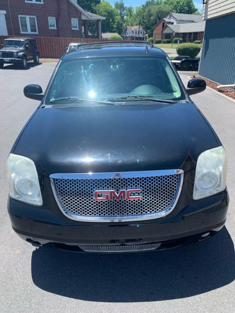 2010 BLACK GMC YUKON DENALI (1GKUKEEF8AR) with an 6.2L engine, Automatic transmission, located at 2514 Williamson Rd NE, Roanoke, VA, 24012, (540) 265-7770, 37.294636, -79.936249 - NO CREDIT CHECK FINANCING WITH ONLY $3500 DOWN PAYMENT!!!! Check out our website www.needausedvehicle.com for our No Credit Check/ In House Financing options!! No Credit Check Available!!! In House Financing Available!!! All Clean Title Vehicles (no Salvaged or flooded vehicles ever on our lot)! - Photo#11