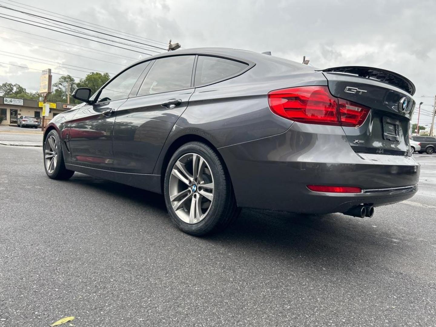 2014 GRAY BMW 328 XIGT (WBA3X5C53ED) with an 2.0L engine, Automatic transmission, located at 2514 Williamson Rd NE, Roanoke, VA, 24012, (540) 265-7770, 37.294636, -79.936249 - Photo#2