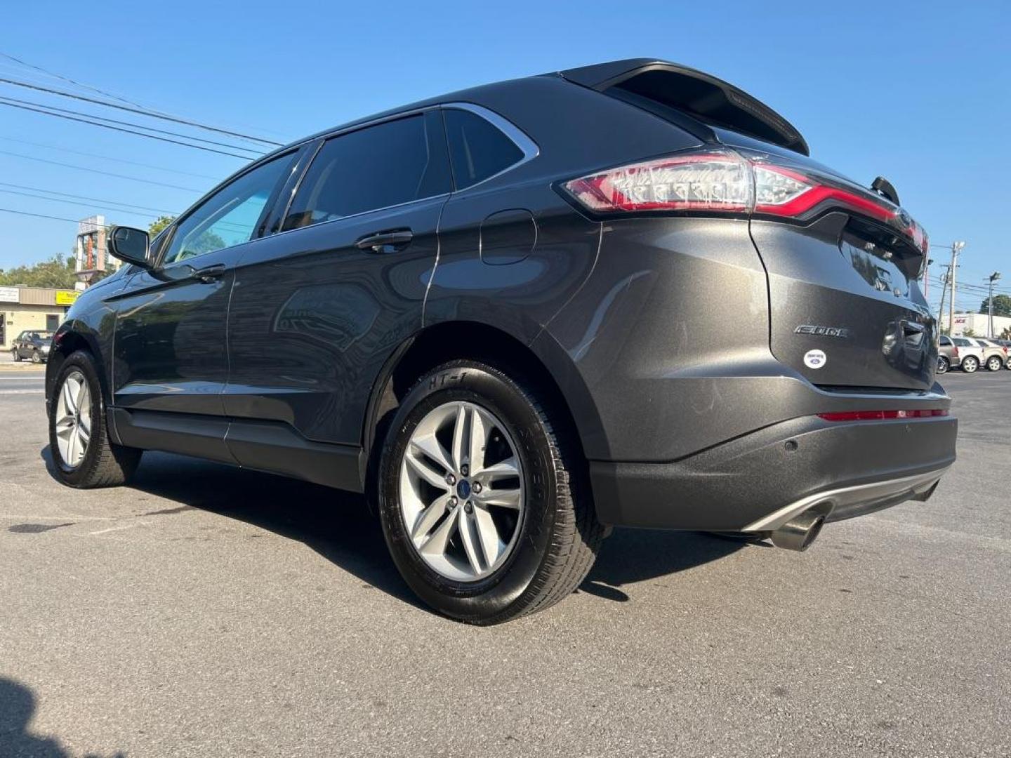 2018 GRAY FORD EDGE SEL (2FMPK4J99JB) with an 2.0L engine, Automatic transmission, located at 2514 Williamson Rd NE, Roanoke, VA, 24012, (540) 265-7770, 37.294636, -79.936249 - Photo#1