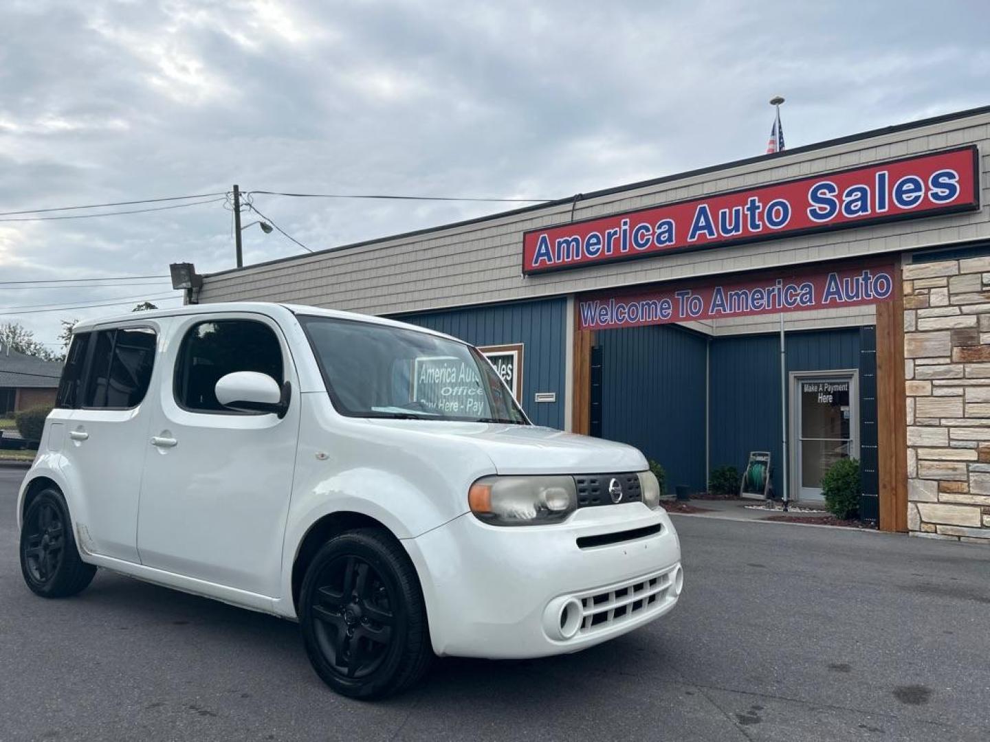 2013 WHITE NISSAN CUBE S (JN8AZ2KRXDT) with an 1.8L engine, Continuously Variable transmission, located at 2514 Williamson Rd NE, Roanoke, VA, 24012, (540) 265-7770, 37.294636, -79.936249 - Photo#0