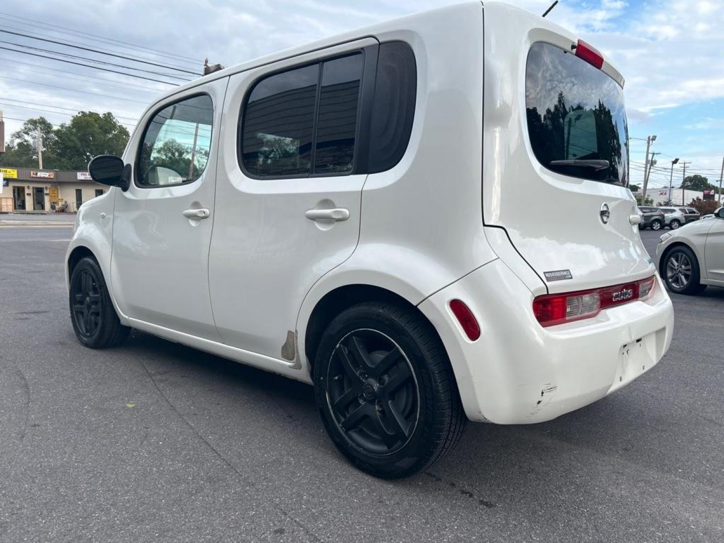 2013 WHITE NISSAN CUBE S (JN8AZ2KRXDT) with an 1.8L engine, Continuously Variable transmission, located at 2514 Williamson Rd NE, Roanoke, VA, 24012, (540) 265-7770, 37.294636, -79.936249 - Photo#2