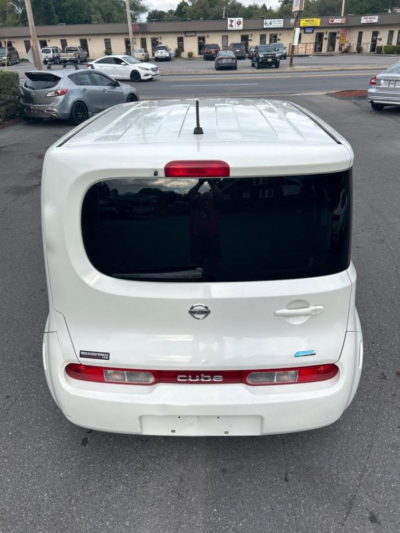 2013 WHITE NISSAN CUBE S (JN8AZ2KRXDT) with an 1.8L engine, Continuously Variable transmission, located at 2514 Williamson Rd NE, Roanoke, VA, 24012, (540) 265-7770, 37.294636, -79.936249 - Photo#3