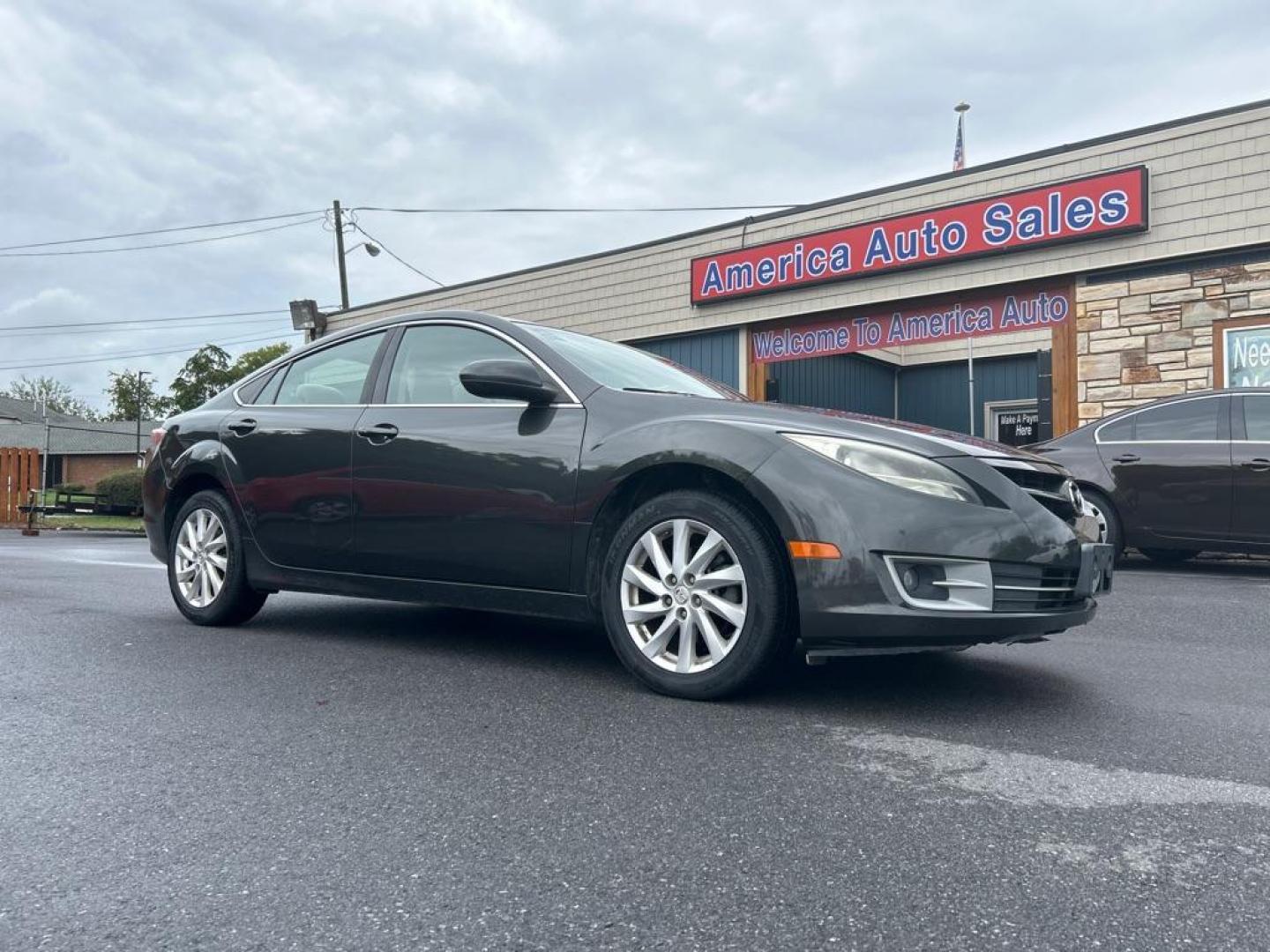 2012 BROWN MAZDA 6 I (1YVHZ8DH2C5) with an 2.5L engine, Automatic transmission, located at 2514 Williamson Rd NE, Roanoke, VA, 24012, (540) 265-7770, 37.294636, -79.936249 - NO CREDIT CHECK FINANCING WITH ONLY $2300 DOWN PAYMENT!!!! Check out our website www.needausedvehicle.com for our No Credit Check/ In House Financing options!! No Credit Check Available!!! In House Financing Available!!! All Clean Title Vehicles (no Salvaged or flooded vehicles ever on our lot)! - Photo#0