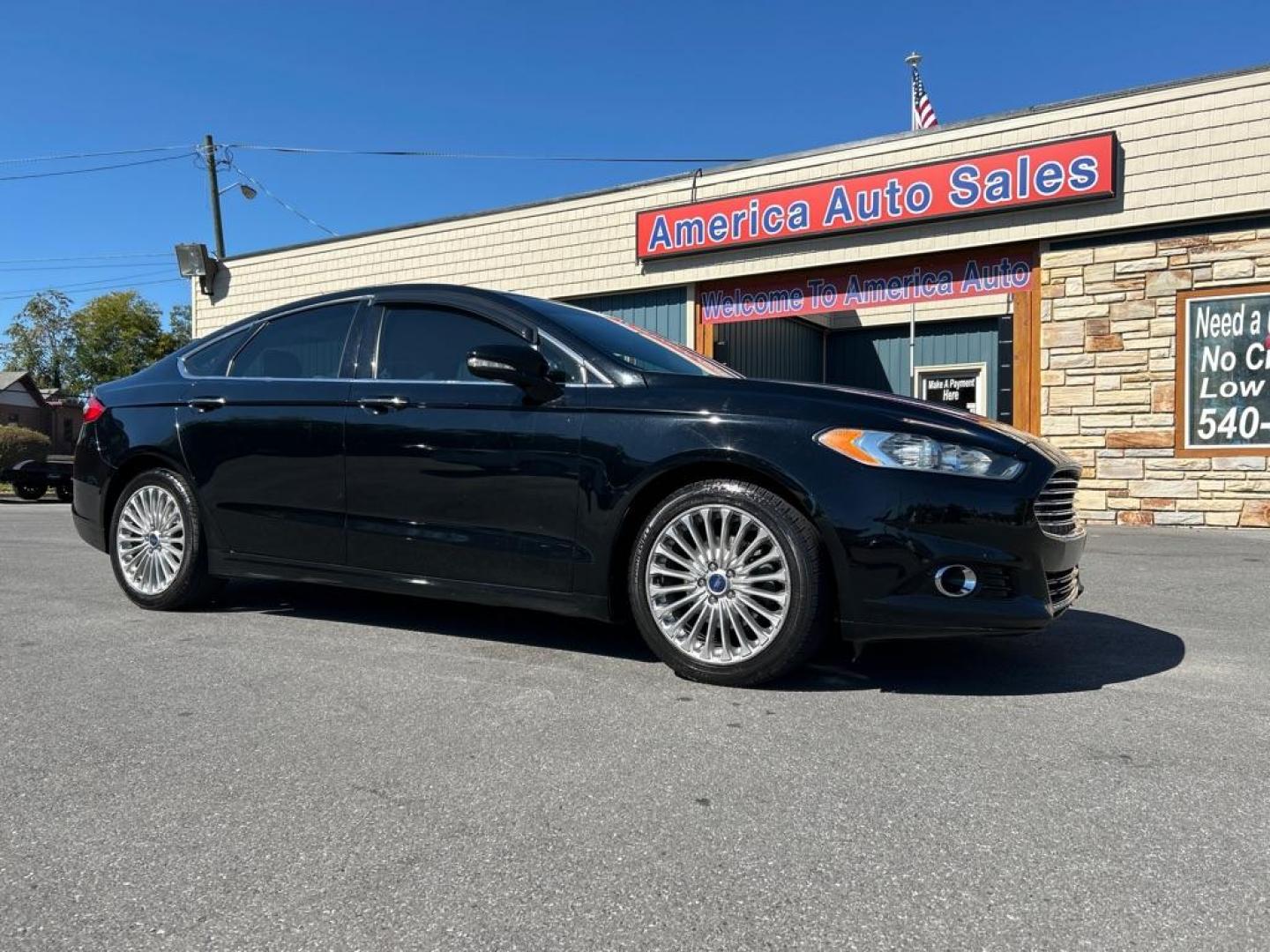 2016 BLACK FORD FUSION TITANIUM (3FA6P0K92GR) with an 2.0L engine, Automatic transmission, located at 2514 Williamson Rd NE, Roanoke, VA, 24012, (540) 265-7770, 37.294636, -79.936249 - Photo#0