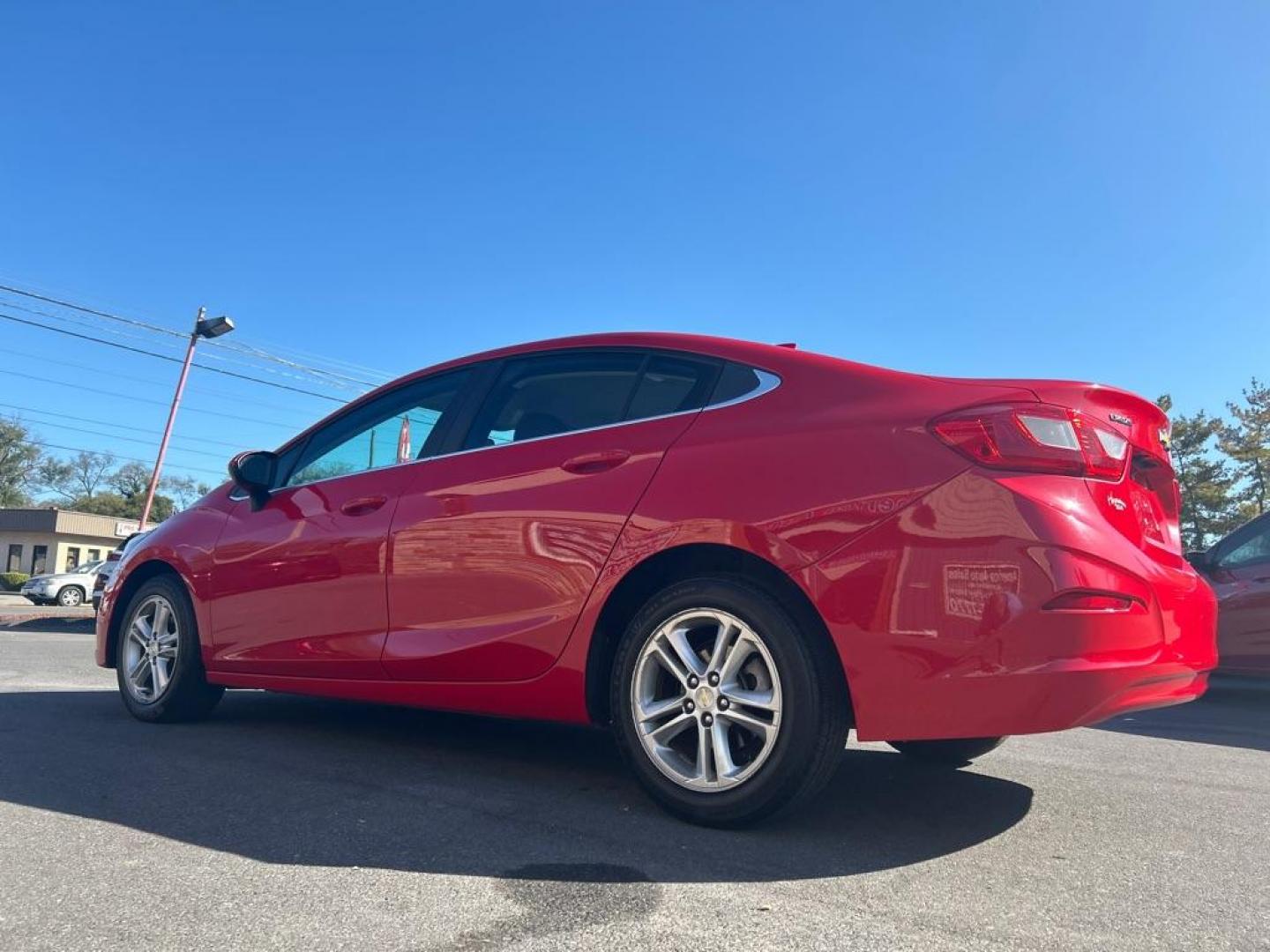 2016 RED CHEVROLET CRUZE LT (1G1BE5SM1G7) with an 1.4L engine, Automatic transmission, located at 2514 Williamson Rd NE, Roanoke, VA, 24012, (540) 265-7770, 37.294636, -79.936249 - NO CREDIT CHECK FINANCING WITH ONLY $2800 DOWN PAYMENT!!!! Check out our website www.needausedvehicle.com for our No Credit Check/ In House Financing options!! No Credit Check Available!!! In House Financing Available!!! All Clean Title Vehicles (no Salvaged or flooded vehicles ever on our lot)! - Photo#1