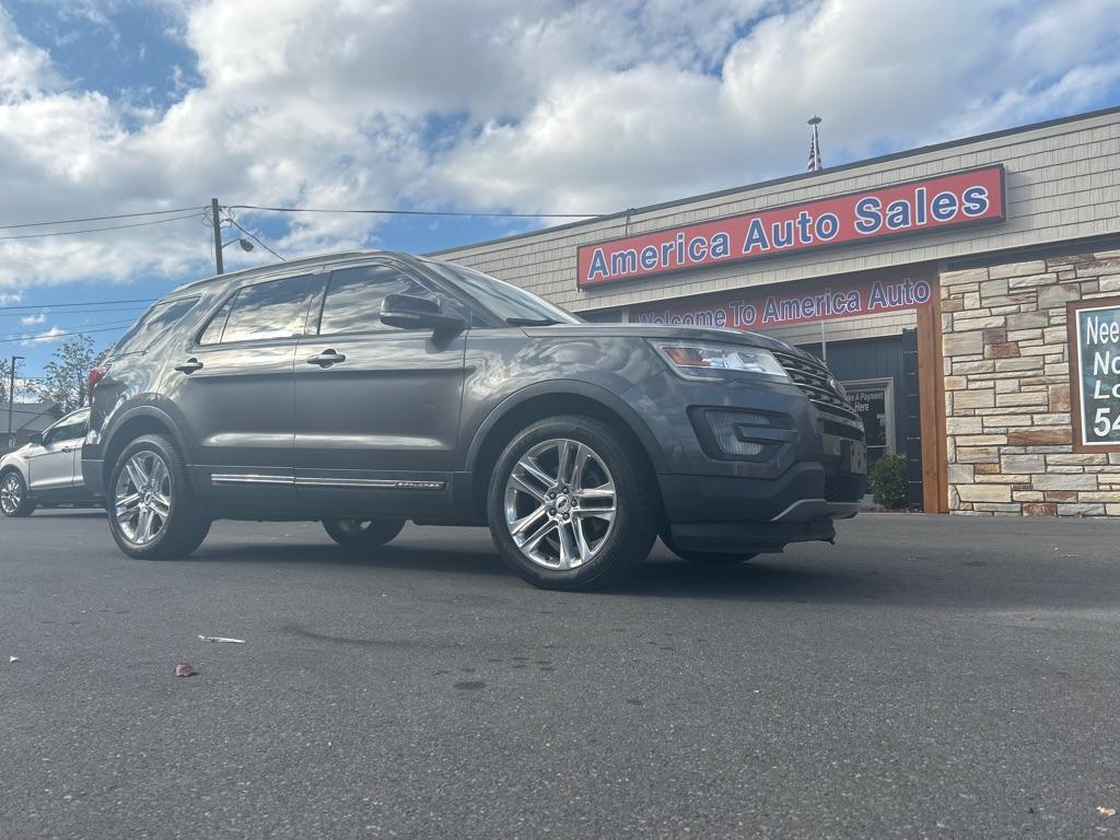 photo of 2016 FORD EXPLORER XLT