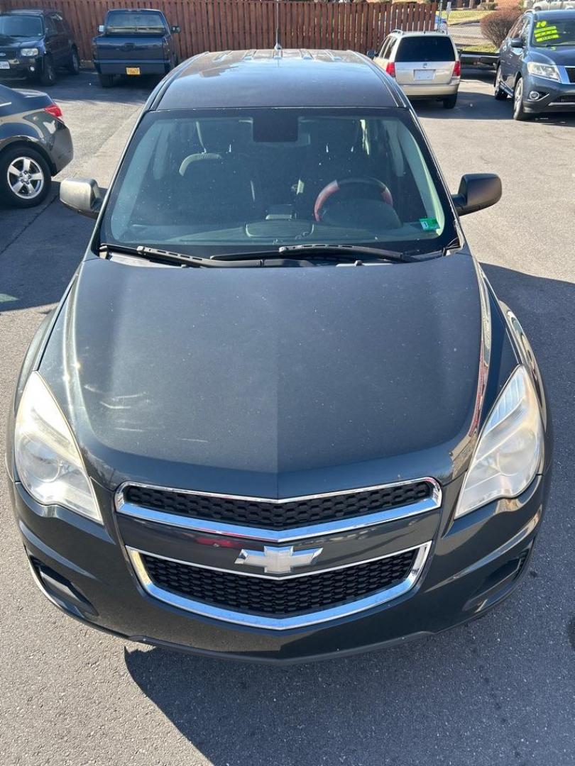 2012 BLACK CHEVROLET EQUINOX LS (2GNALBEK7C1) with an 2.4L engine, Automatic transmission, located at 2514 Williamson Rd NE, Roanoke, VA, 24012, (540) 265-7770, 37.294636, -79.936249 - Photo#10