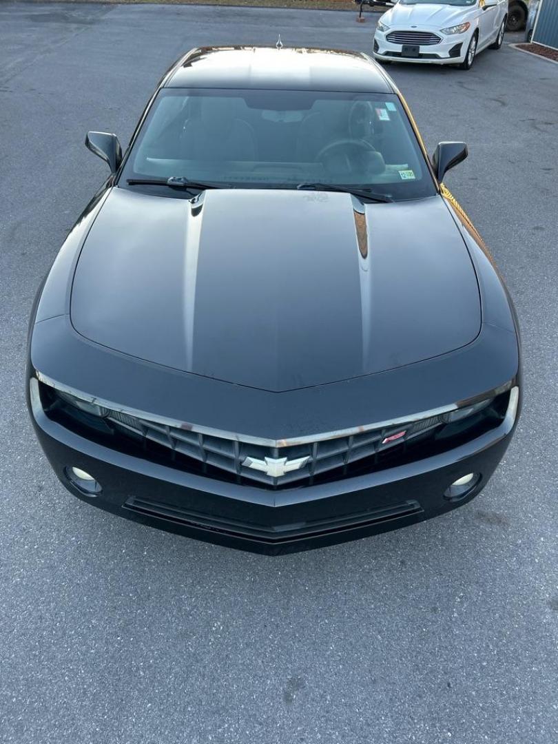 2010 BLACK CHEVROLET CAMARO LT (2G1FB1EV5A9) with an 3.6L engine, Automatic transmission, located at 2514 Williamson Rd NE, Roanoke, VA, 24012, (540) 265-7770, 37.294636, -79.936249 - Photo#8