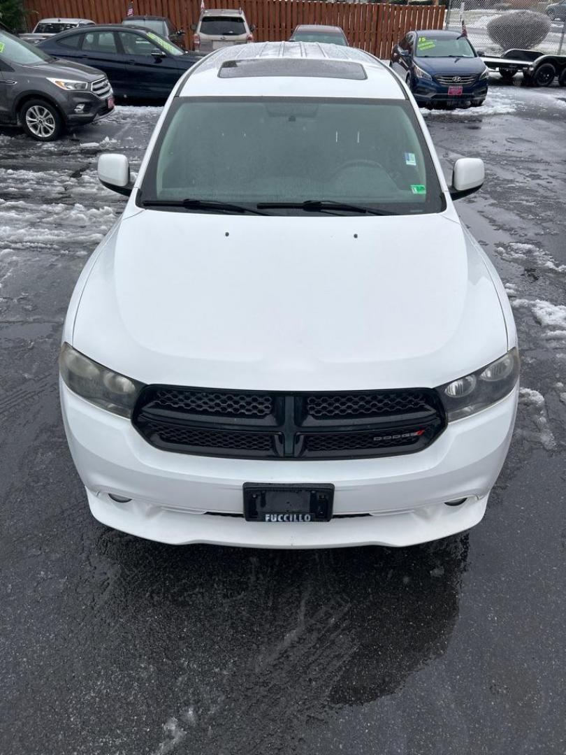 2013 WHITE DODGE DURANGO SXT (1C4RDJAG6DC) with an 3.6L engine, Automatic transmission, located at 2514 Williamson Rd NE, Roanoke, VA, 24012, (540) 265-7770, 37.294636, -79.936249 - Photo#1