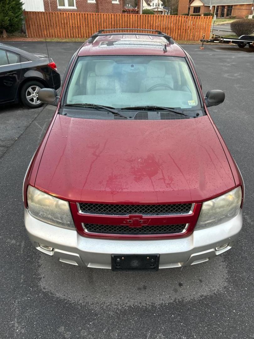 2008 RED CHEVROLET TRAILBLAZER LS (1GNDT13S782) with an 4.2L engine, Automatic transmission, located at 2514 Williamson Rd NE, Roanoke, VA, 24012, (540) 265-7770, 37.294636, -79.936249 - Photo#10