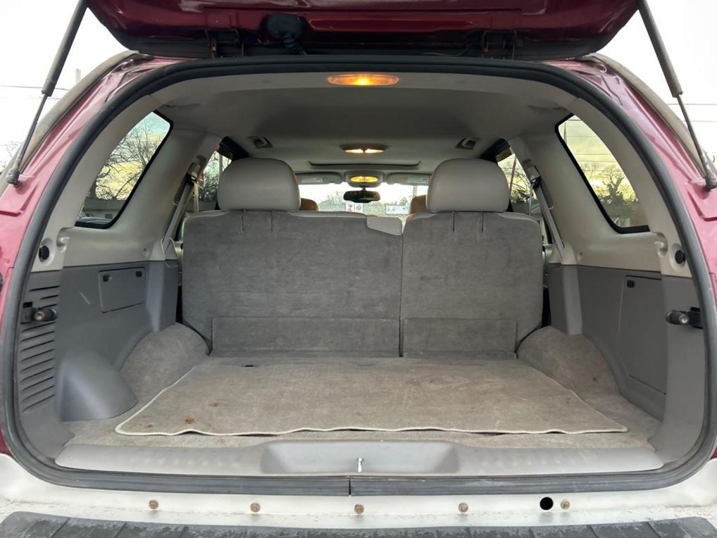 2008 RED CHEVROLET TRAILBLAZER LS (1GNDT13S782) with an 4.2L engine, Automatic transmission, located at 2514 Williamson Rd NE, Roanoke, VA, 24012, (540) 265-7770, 37.294636, -79.936249 - NO CREDIT CHECK FINANCING WITH ONLY $1600 DOWN PAYMENT!!!! Check out our website www.needausedvehicle.com for our No Credit Check/ In House Financing options!! No Credit Check Available!!! In House Financing Available!!! All Clean Title Vehicles (no Salvaged or flooded vehicles ever on our lot)! - Photo#6