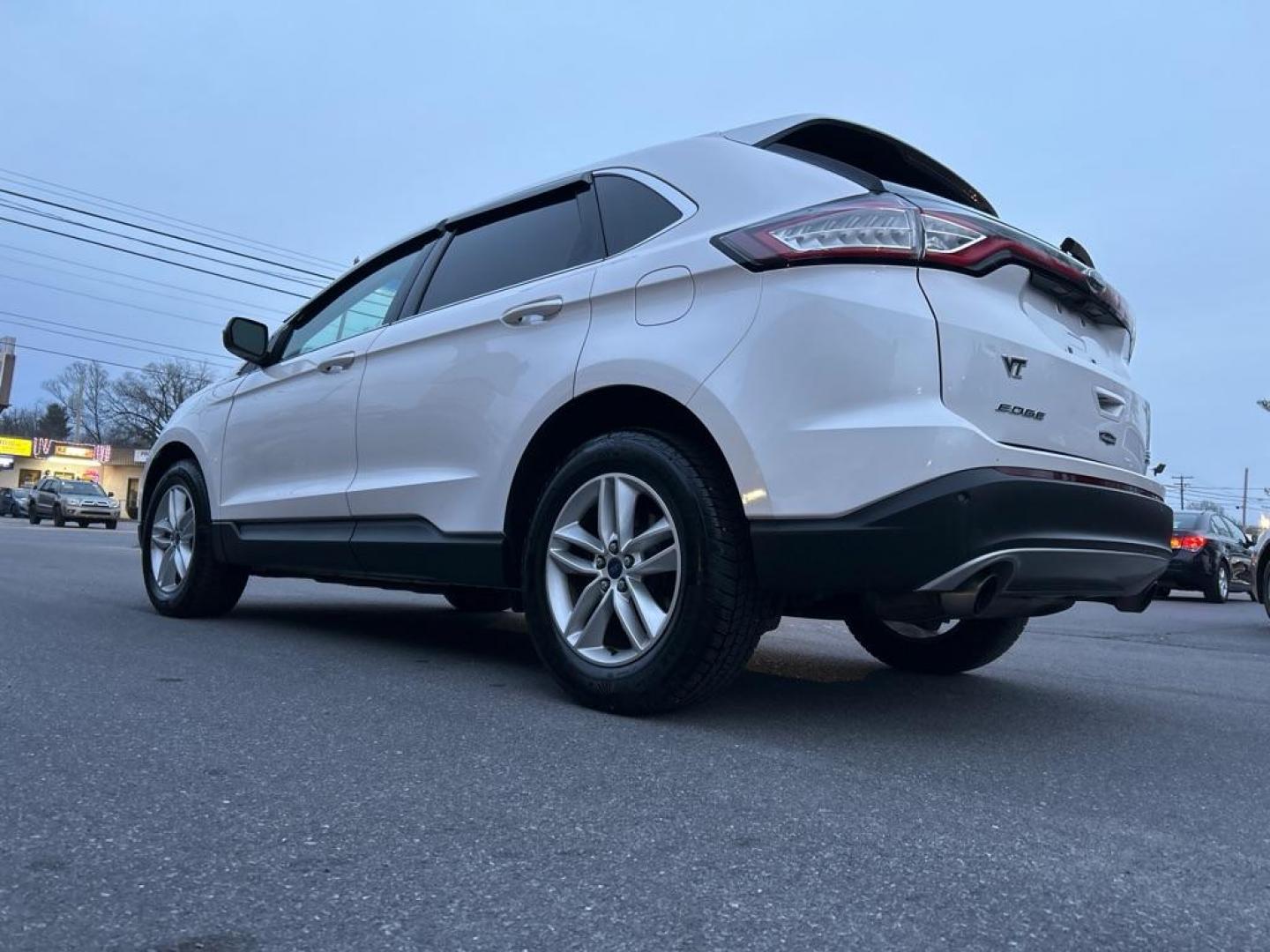 2016 WHITE FORD EDGE SEL (2FMPK4J90GB) with an 2.0L engine, Automatic transmission, located at 2514 Williamson Rd NE, Roanoke, VA, 24012, (540) 265-7770, 37.294636, -79.936249 - NO CREDIT CHECK FINANCING WITH ONLY $2700 DOWN PAYMENT!!!! Check out our website www.needausedvehicle.com for our No Credit Check/ In House Financing options!! No Credit Check Available!!! In House Financing Available!!! All Clean Title Vehicles (no Salvaged or flooded vehicles ever on our lot)! - Photo#1