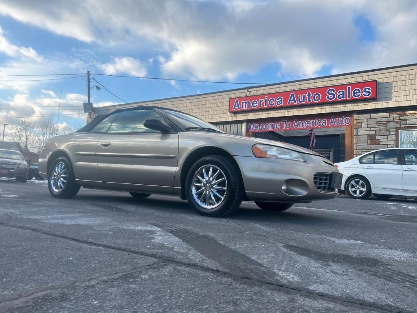 2002 GOLD CHRYSLER SEBRING LIMITED (1C3EL65R12N) with an 2.7L engine, Automatic transmission, located at 2514 Williamson Rd NE, Roanoke, VA, 24012, (540) 265-7770, 37.294636, -79.936249 - NO CREDIT CHECK FINANCING WITH ONLY $1300 DOWN PAYMENT!!!! Check out our website www.needausedvehicle.com for our No Credit Check/ In House Financing options!! No Credit Check Available!!! In House Financing Available!!! All Clean Title Vehicles (no Salvaged or flooded vehicles ever on our lot)! - Photo#0