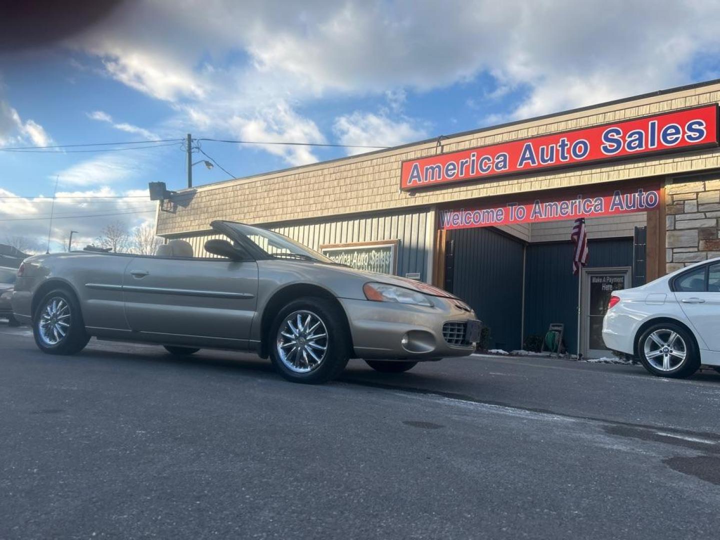 2002 GOLD CHRYSLER SEBRING LIMITED (1C3EL65R12N) with an 2.7L engine, Automatic transmission, located at 2514 Williamson Rd NE, Roanoke, VA, 24012, (540) 265-7770, 37.294636, -79.936249 - NO CREDIT CHECK FINANCING WITH ONLY $1300 DOWN PAYMENT!!!! Check out our website www.needausedvehicle.com for our No Credit Check/ In House Financing options!! No Credit Check Available!!! In House Financing Available!!! All Clean Title Vehicles (no Salvaged or flooded vehicles ever on our lot)! - Photo#2