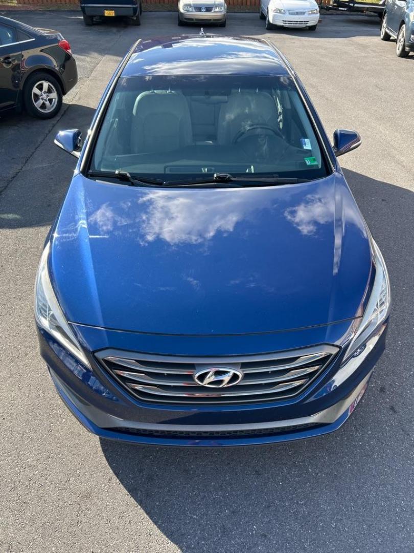 2015 BLUE HYUNDAI SONATA SPORT (5NPE34AF9FH) with an 2.4L engine, Automatic transmission, located at 2514 Williamson Rd NE, Roanoke, VA, 24012, (540) 265-7770, 37.294636, -79.936249 - NO CREDIT CHECK FINANCING WITH ONLY $2700 DOWN PAYMENT!!!! Check out our website www.needausedvehicle.com for our No Credit Check/ In House Financing options!! No Credit Check Available!!! In House Financing Available!!! All Clean Title Vehicles (no Salvaged or flooded vehicles ever on our lot)! - Photo#1