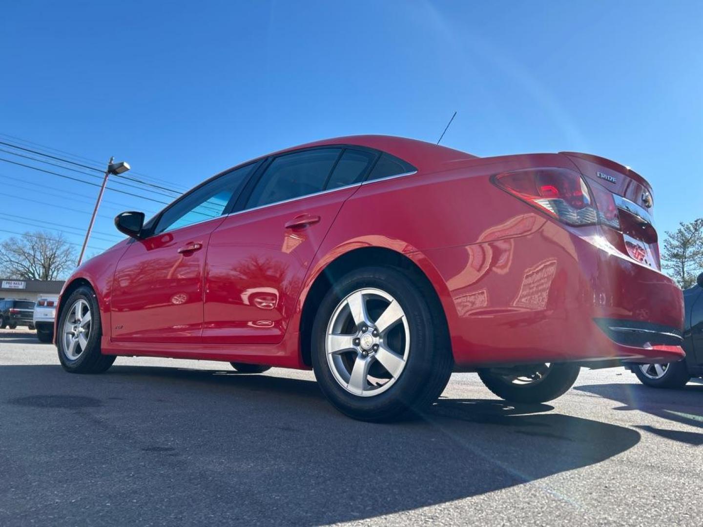 2016 RED CHEVROLET CRUZE LIMITED LT (1G1PE5SB7G7) with an 1.4L engine, Automatic transmission, located at 2514 Williamson Rd NE, Roanoke, VA, 24012, (540) 265-7770, 37.294636, -79.936249 - NO CREDIT CHECK FINANCING WITH ONLY $2400 DOWN PAYMENT!!!! Check out our website www.needausedvehicle.com for our No Credit Check/ In House Financing options!! No Credit Check Available!!! In House Financing Available!!! All Clean Title Vehicles (no Salvaged or flooded vehicles ever on our lot)! - Photo#1