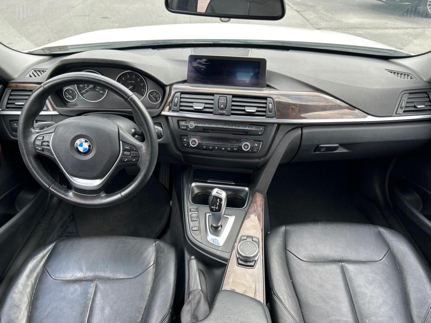 2015 WHITE BMW 328 XI SULEV (WBA3B5G5XFN) with an 2.0L engine, Automatic transmission, located at 2514 Williamson Rd NE, Roanoke, VA, 24012, (540) 265-7770, 37.294636, -79.936249 - NO CREDIT CHECK FINANCING WITH ONLY $3700 DOWN PAYMENT!!!! Check out our website www.needausedvehicle.com for our No Credit Check/ In House Financing options!! No Credit Check Available!!! In House Financing Available!!! All Clean Title Vehicles (no Salvaged or flooded vehicles ever on our lot)! - Photo#2