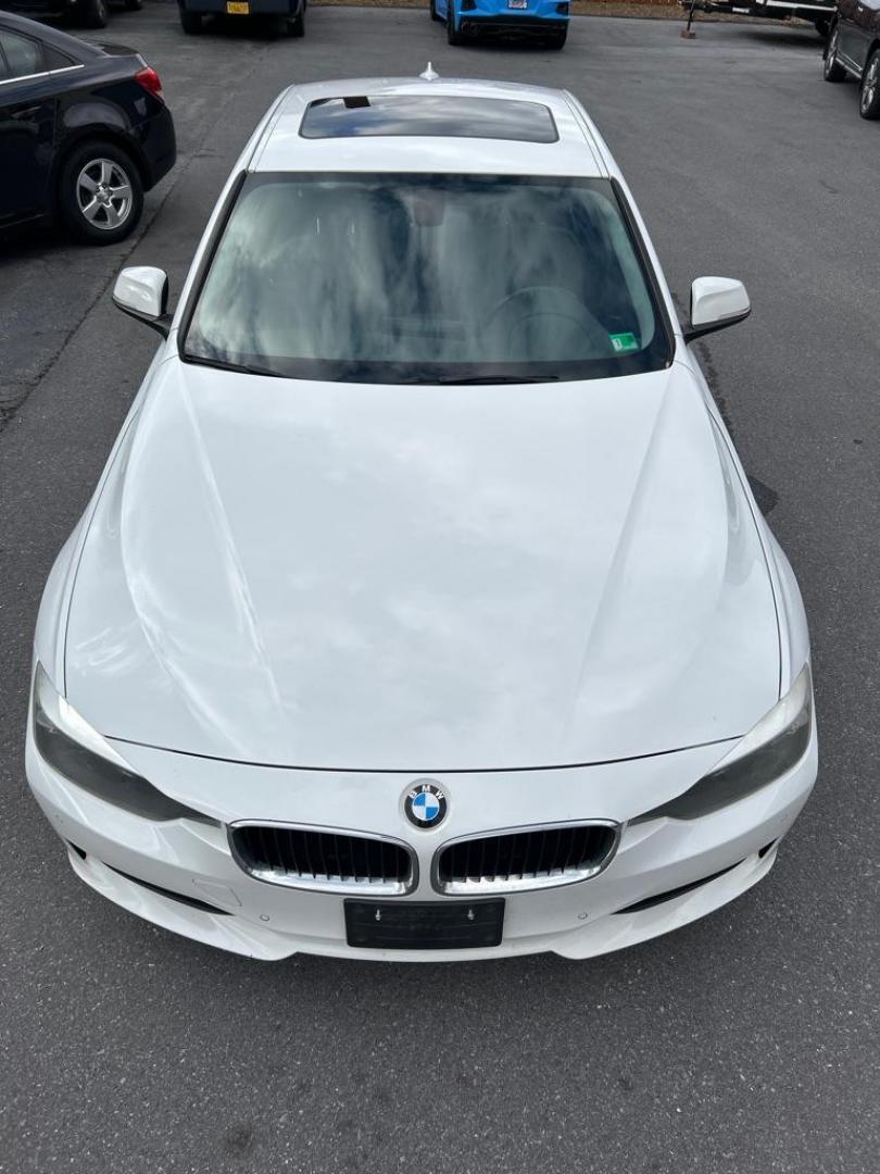 2015 WHITE BMW 328 XI SULEV (WBA3B5G5XFN) with an 2.0L engine, Automatic transmission, located at 2514 Williamson Rd NE, Roanoke, VA, 24012, (540) 265-7770, 37.294636, -79.936249 - NO CREDIT CHECK FINANCING WITH ONLY $3700 DOWN PAYMENT!!!! Check out our website www.needausedvehicle.com for our No Credit Check/ In House Financing options!! No Credit Check Available!!! In House Financing Available!!! All Clean Title Vehicles (no Salvaged or flooded vehicles ever on our lot)! - Photo#8