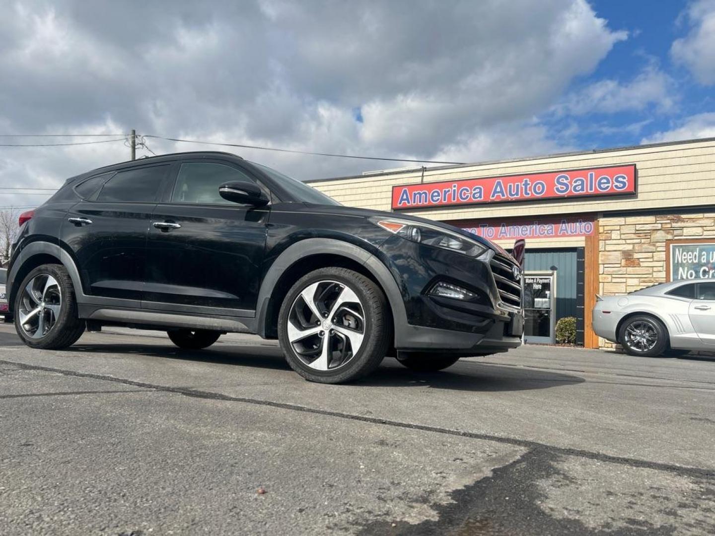 2016 BLACK HYUNDAI TUCSON LIMITED (KM8J33A25GU) with an 1.6L engine, Automatic transmission, located at 2514 Williamson Rd NE, Roanoke, VA, 24012, (540) 265-7770, 37.294636, -79.936249 - NO CREDIT CHECK FINANCING WITH ONLY $3500 DOWN PAYMENT!!!! Check out our website www.needausedvehicle.com for our No Credit Check/ In House Financing options!! No Credit Check Available!!! In House Financing Available!!! All Clean Title Vehicles (no Salvaged or flooded vehicles ever on our lot)! - Photo#0