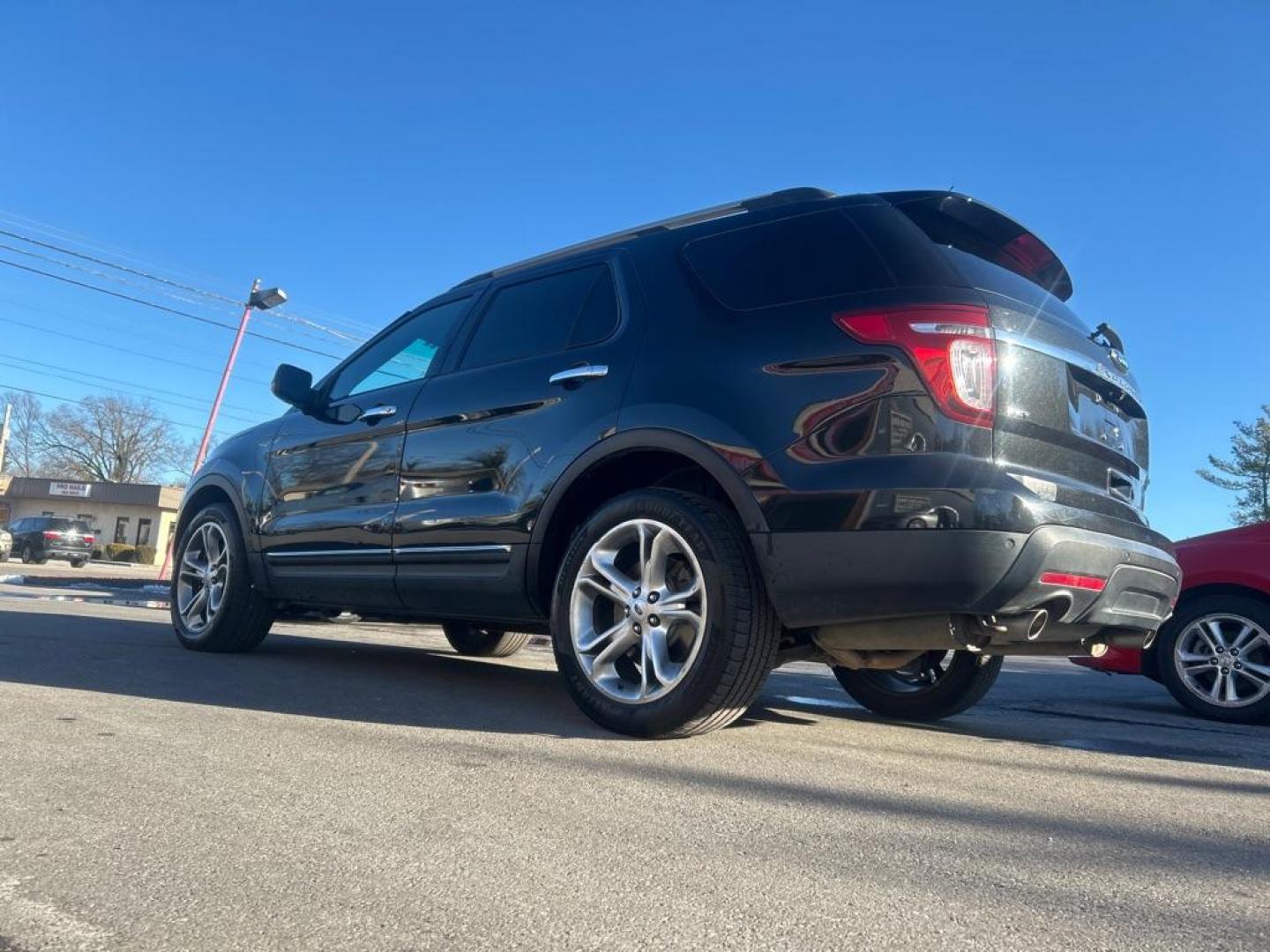 2013 BLACK FORD EXPLORER XLT (1FM5K8D83DG) with an 3.5L engine, Automatic transmission, located at 2514 Williamson Rd NE, Roanoke, VA, 24012, (540) 265-7770, 37.294636, -79.936249 - NO CREDIT CHECK FINANCING WITH ONLY $3500 DOWN PAYMENT!!!! Check out our website www.needausedvehicle.com for our No Credit Check/ In House Financing options!! No Credit Check Available!!! In House Financing Available!!! All Clean Title Vehicles (no Salvaged or flooded vehicles ever on our lot)! - Photo#1