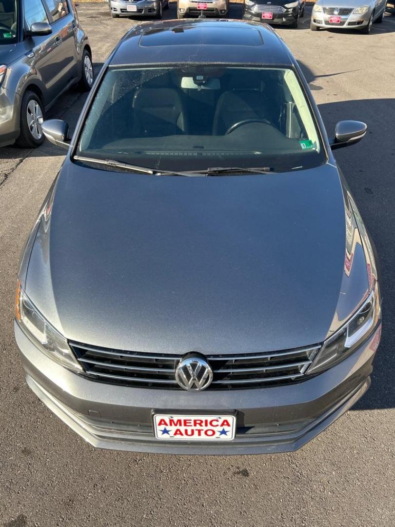 2016 GRAY VOLKSWAGEN JETTA SEL (3VWL17AJ0GM) with an 1.8L engine, Automatic transmission, located at 2514 Williamson Rd NE, Roanoke, VA, 24012, (540) 265-7770, 37.294636, -79.936249 - NO CREDIT CHECK FINANCING WITH ONLY $2300 DOWN PAYMENT!!!! Check out our website www.needausedvehicle.com for our No Credit Check/ In House Financing options!! No Credit Check Available!!! In House Financing Available!!! All Clean Title Vehicles (no Salvaged or flooded vehicles ever on our lot)! - Photo#10