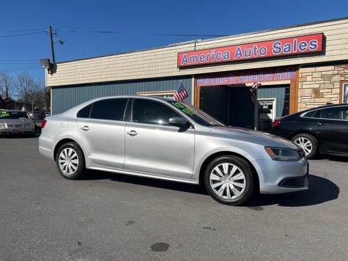 2013 VOLKSWAGEN JETTA SE