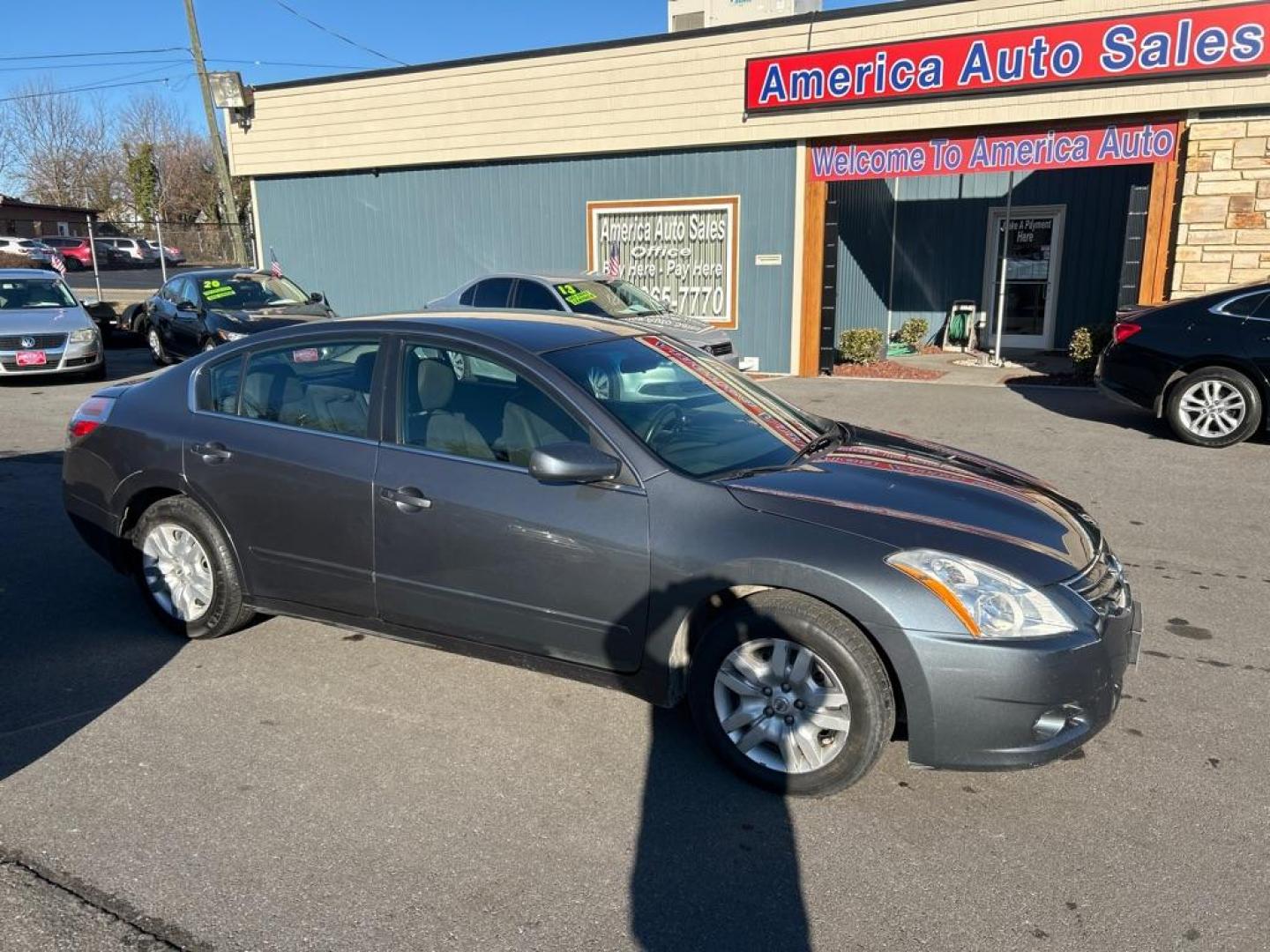 2012 GRAY NISSAN ALTIMA BASE (1N4AL2AP3CC) with an 2.5L engine, Continuously Variable transmission, located at 2514 Williamson Rd NE, Roanoke, VA, 24012, (540) 265-7770, 37.294636, -79.936249 - NO CREDIT CHECK FINANCING WITH ONLY $2000 DOWN PAYMENT!!!! Check out our website www.needausedvehicle.com for our No Credit Check/ In House Financing options!! No Credit Check Available!!! In House Financing Available!!! All Clean Title Vehicles (no Salvaged or flooded vehicles ever on our lot)! - Photo#0