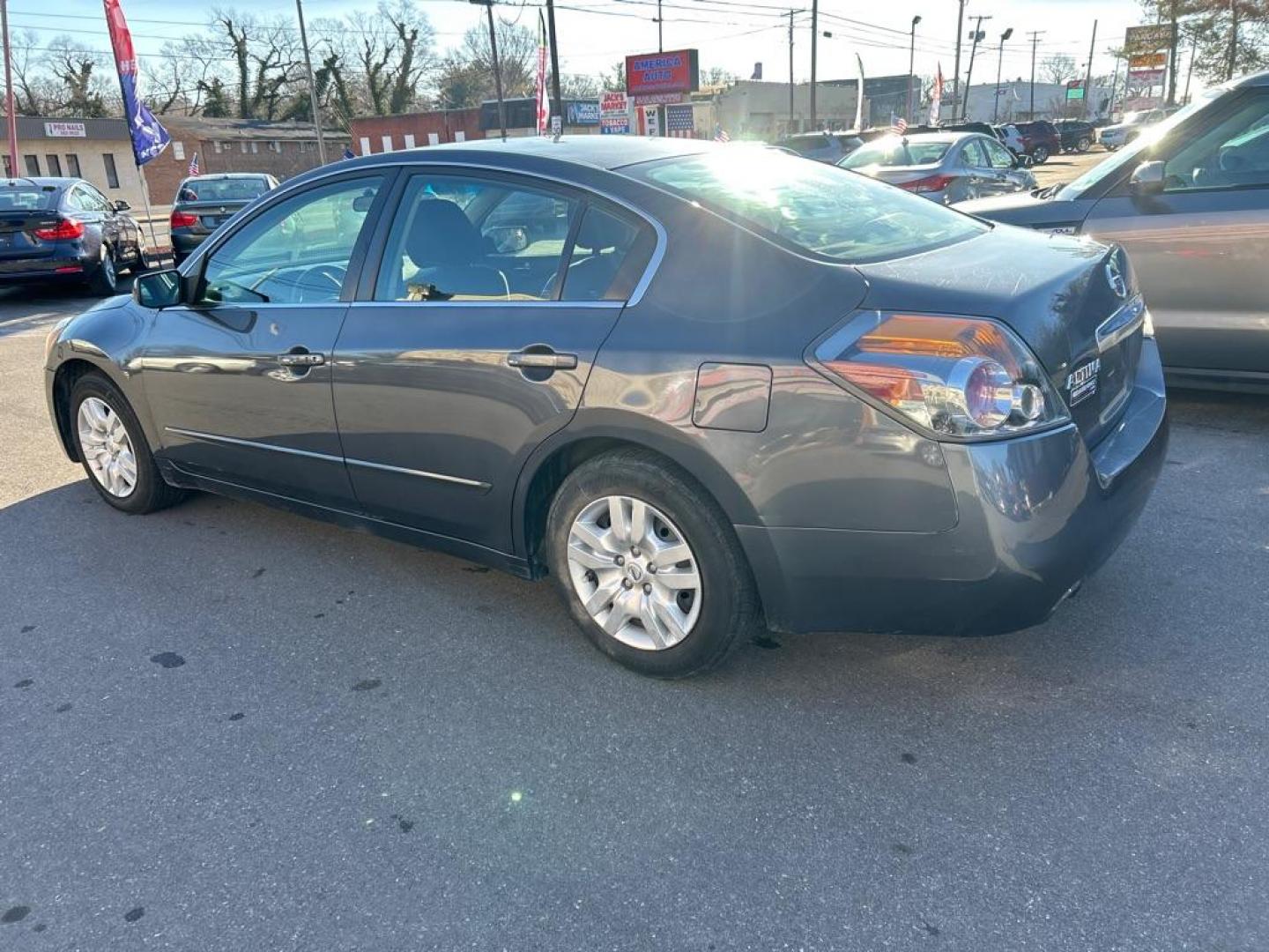 2012 GRAY NISSAN ALTIMA BASE (1N4AL2AP3CC) with an 2.5L engine, Continuously Variable transmission, located at 2514 Williamson Rd NE, Roanoke, VA, 24012, (540) 265-7770, 37.294636, -79.936249 - NO CREDIT CHECK FINANCING WITH ONLY $2000 DOWN PAYMENT!!!! Check out our website www.needausedvehicle.com for our No Credit Check/ In House Financing options!! No Credit Check Available!!! In House Financing Available!!! All Clean Title Vehicles (no Salvaged or flooded vehicles ever on our lot)! - Photo#1