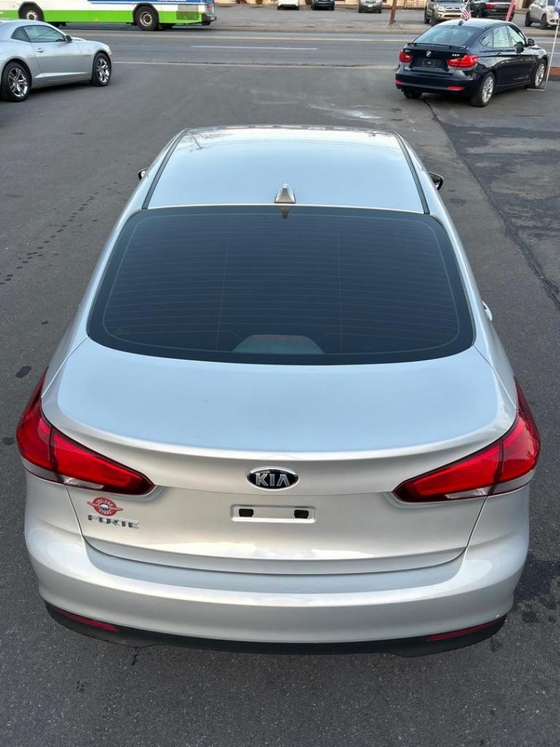 2017 SILVER KIA FORTE LX (3KPFL4A77HE) with an 2.0L engine, Automatic transmission, located at 2514 Williamson Rd NE, Roanoke, VA, 24012, (540) 265-7770, 37.294636, -79.936249 - NO CREDIT CHECK FINANCING WITH ONLY $3300 DOWN PAYMENT!!!! Check out our website www.needausedvehicle.com for our No Credit Check/ In House Financing options!! No Credit Check Available!!! In House Financing Available!!! All Clean Title Vehicles (no Salvaged or flooded vehicles ever on our lot)! - Photo#3