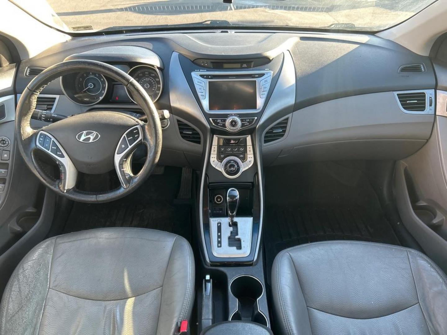 2012 SILVER HYUNDAI ELANTRA GLS (5NPDH4AE8CH) with an 1.8L engine, Automatic transmission, located at 2514 Williamson Rd NE, Roanoke, VA, 24012, (540) 265-7770, 37.294636, -79.936249 - Photo#3