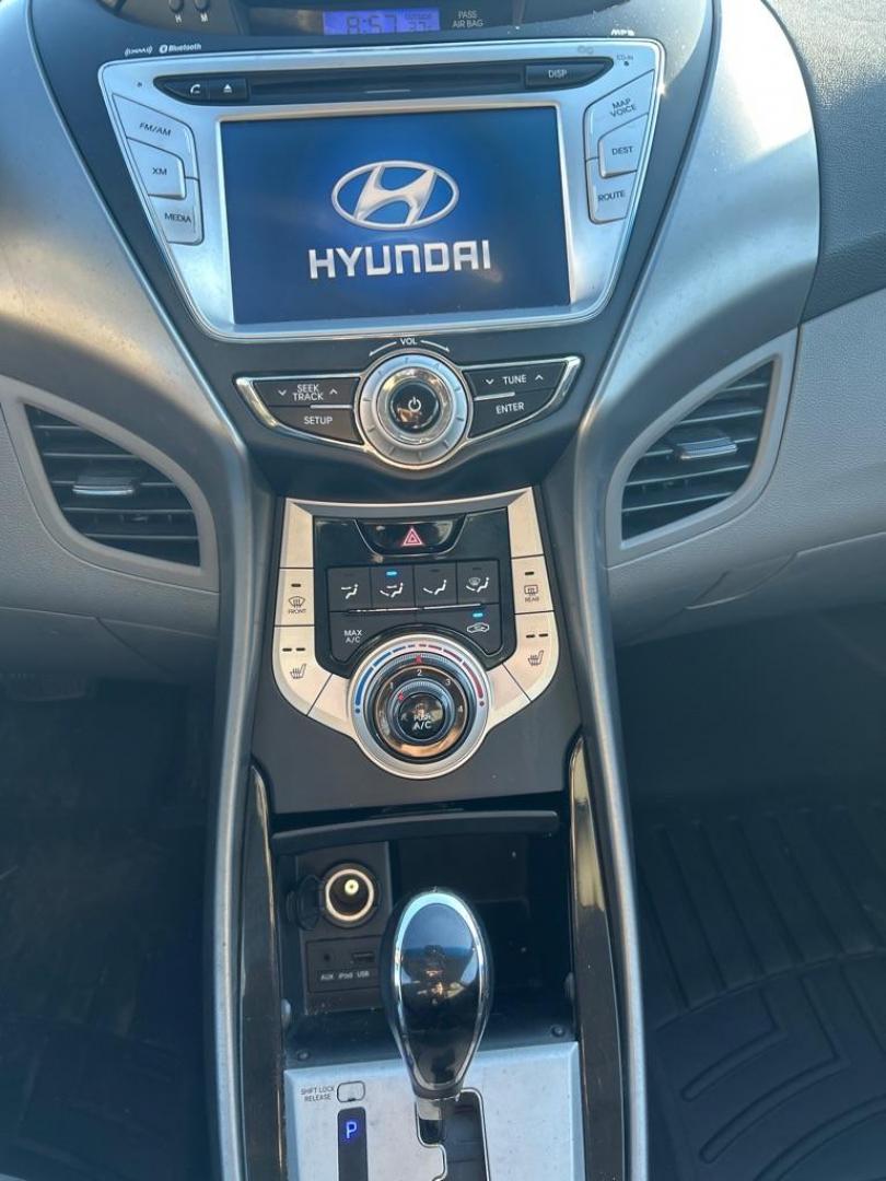 2012 SILVER HYUNDAI ELANTRA GLS (5NPDH4AE8CH) with an 1.8L engine, Automatic transmission, located at 2514 Williamson Rd NE, Roanoke, VA, 24012, (540) 265-7770, 37.294636, -79.936249 - Photo#5