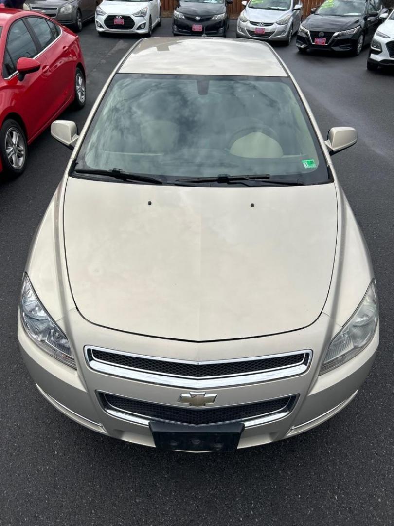 2011 GOLD CHEVROLET MALIBU 1LT (1G1ZC5E10BF) with an 2.4L engine, Automatic transmission, located at 2514 Williamson Rd NE, Roanoke, VA, 24012, (540) 265-7770, 37.294636, -79.936249 - NO CREDIT CHECK FINANCING WITH ONLY $1400 DOWN PAYMENT!!!! Check out our website www.needausedvehicle.com for our No Credit Check/ In House Financing options!! No Credit Check Available!!! In House Financing Available!!! All Clean Title Vehicles (no Salvaged or flooded vehicles ever on our lot)! - Photo#9