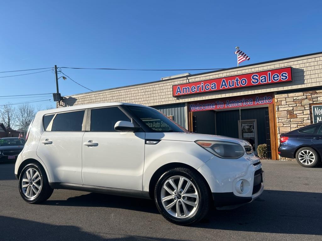 photo of 2017 KIA SOUL +