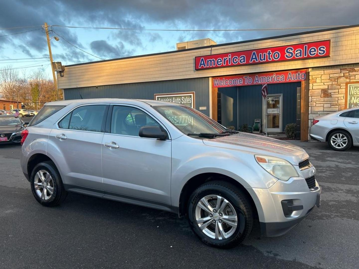 2011 SILVER CHEVROLET EQUINOX LS (2CNFLCEC7B6) with an 2.4L engine, Automatic transmission, located at 2514 Williamson Rd NE, Roanoke, VA, 24012, (540) 265-7770, 37.294636, -79.936249 - NO CREDIT CHECK FINANCING WITH ONLY $2500 DOWN PAYMENT!!!! Check out our website www.needausedvehicle.com for our No Credit Check/ In House Financing options!! No Credit Check Available!!! In House Financing Available!!! All Clean Title Vehicles (no Salvaged or flooded vehicles ever on our lot)! - Photo#0