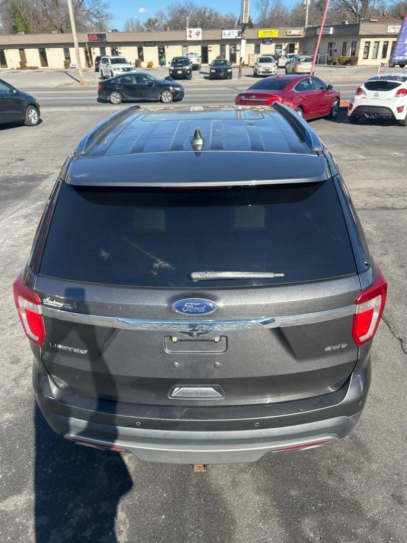 2016 GRAY FORD EXPLORER LIMITED (1FM5K8F8XGG) with an 3.5L engine, Automatic transmission, located at 2514 Williamson Rd NE, Roanoke, VA, 24012, (540) 265-7770, 37.294636, -79.936249 - NO CREDIT CHECK FINANCING WITH ONLY $4200 DOWN PAYMENT!!!! Check out our website www.needausedvehicle.com for our No Credit Check/ In House Financing options!! No Credit Check Available!!! In House Financing Available!!! All Clean Title Vehicles (no Salvaged or flooded vehicles ever on our lot)! - Photo#11