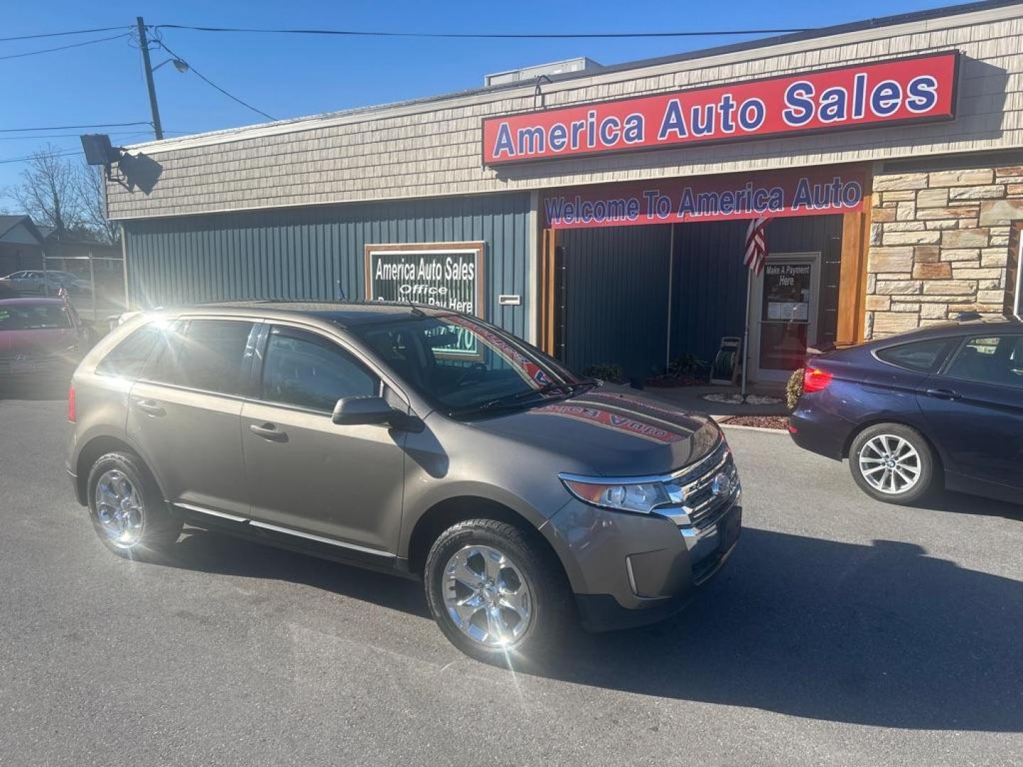 2013 GRAY FORD EDGE SEL (2FMDK4JC5DB) with an 3.5L engine, Automatic transmission, located at 2514 Williamson Rd NE, Roanoke, VA, 24012, (540) 265-7770, 37.294636, -79.936249 - NO CREDIT CHECK FINANCING WITH ONLY $3000 DOWN PAYMENT!!!! Check out our website www.needausedvehicle.com for our No Credit Check/ In House Financing options!! No Credit Check Available!!! In House Financing Available!!! All Clean Title Vehicles (no Salvaged or flooded vehicles ever on our lot)! - Photo#0