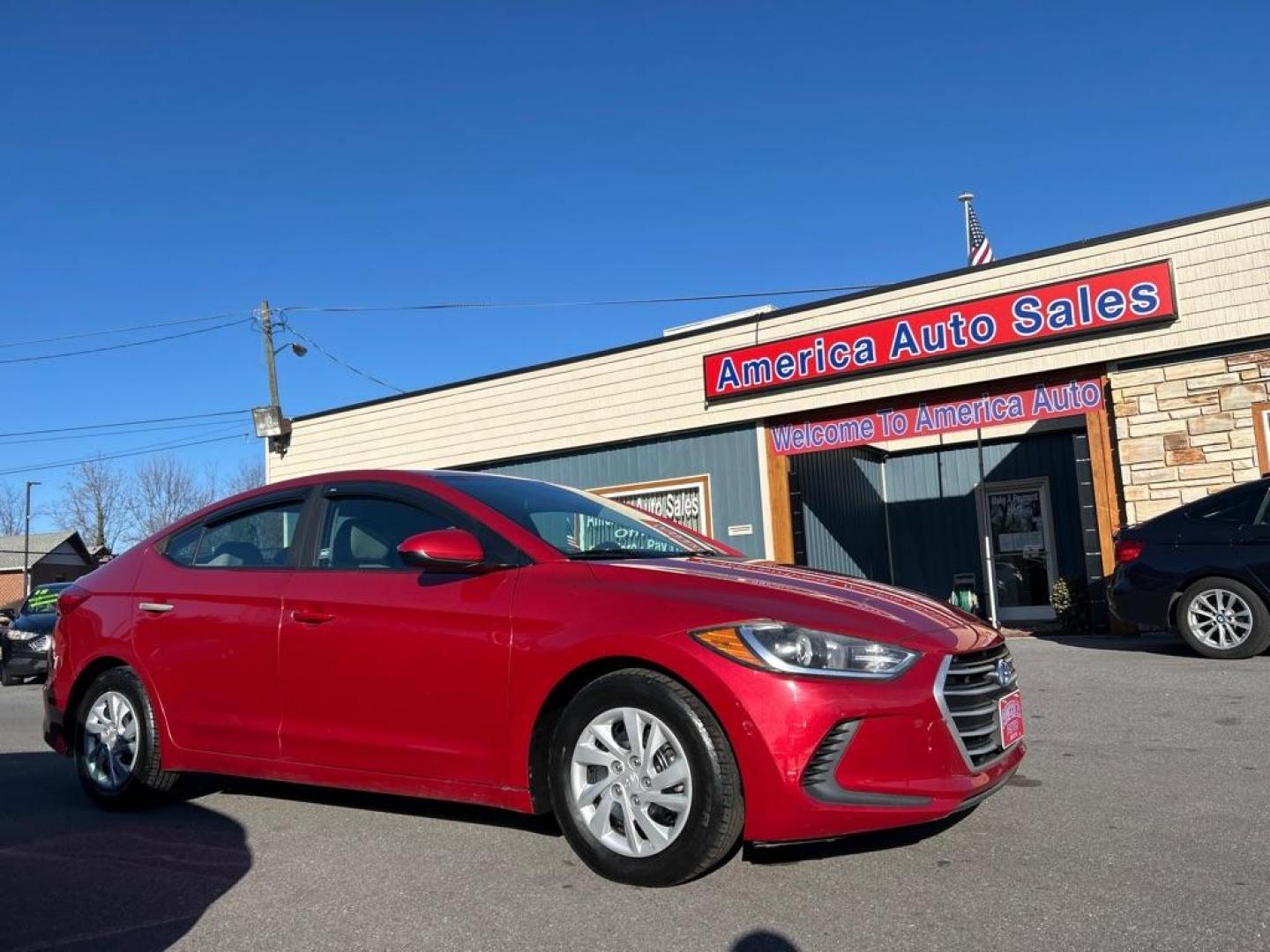 2017 RED HYUNDAI ELANTRA SE (5NPD74LF8HH) with an 2.0L engine, Automatic transmission, located at 2514 Williamson Rd NE, Roanoke, VA, 24012, (540) 265-7770, 37.294636, -79.936249 - NO CREDIT CHECK FINANCING WITH ONLY $3000 DOWN PAYMENT!!!! Check out our website www.needausedvehicle.com for our No Credit Check/ In House Financing options!! No Credit Check Available!!! In House Financing Available!!! All Clean Title Vehicles (no Salvaged or flooded vehicles ever on our lot)! - Photo#0