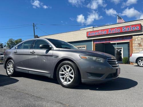 2013 FORD TAURUS SE